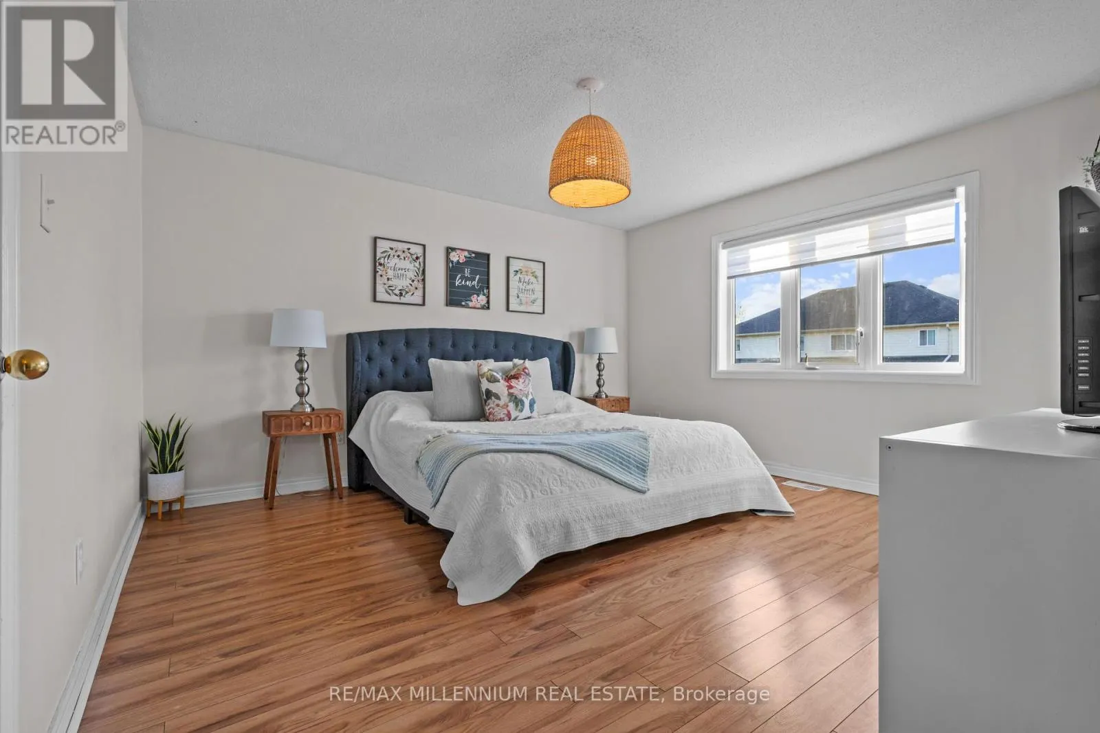 17 PRINCE CRESCENT