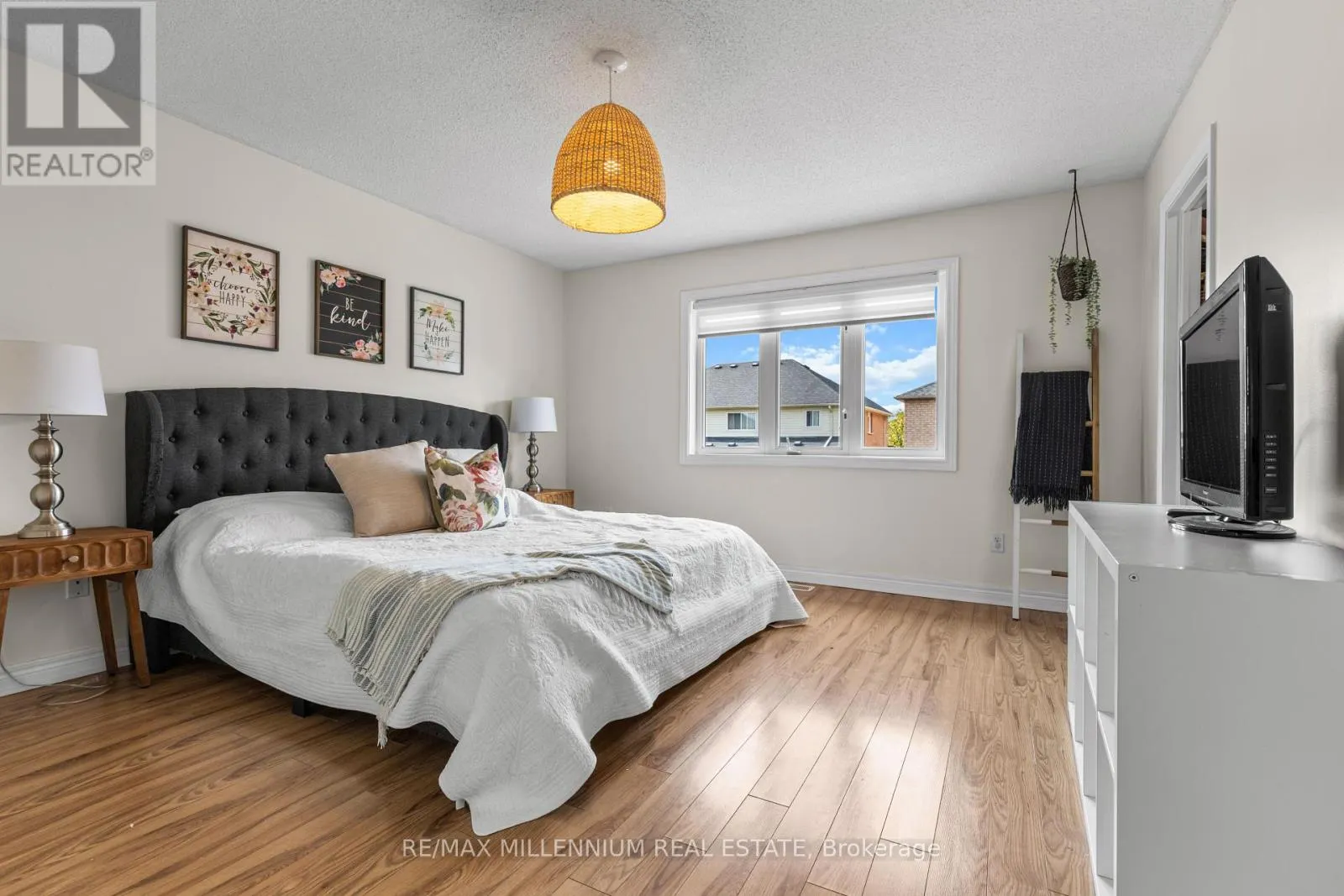 17 PRINCE CRESCENT