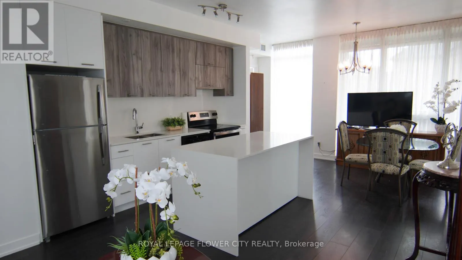 203 - 180 VETERANS DRIVE