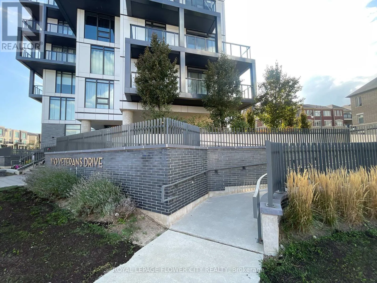 203 - 180 VETERANS DRIVE