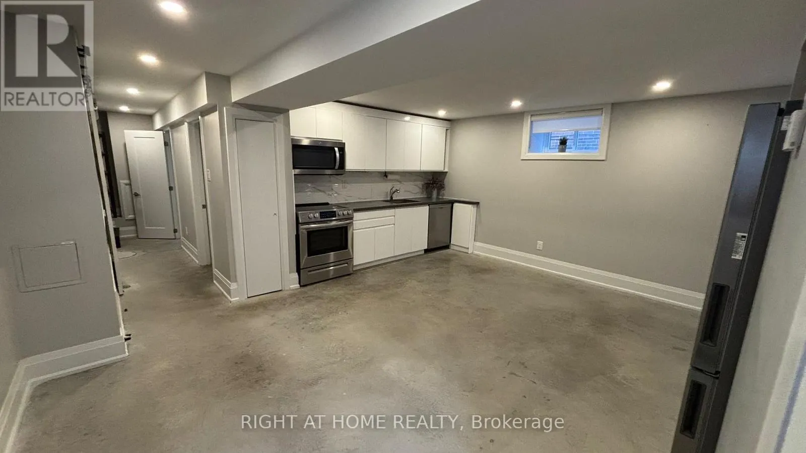 1 - 294 SOUTH KINGSWAY ROAD
