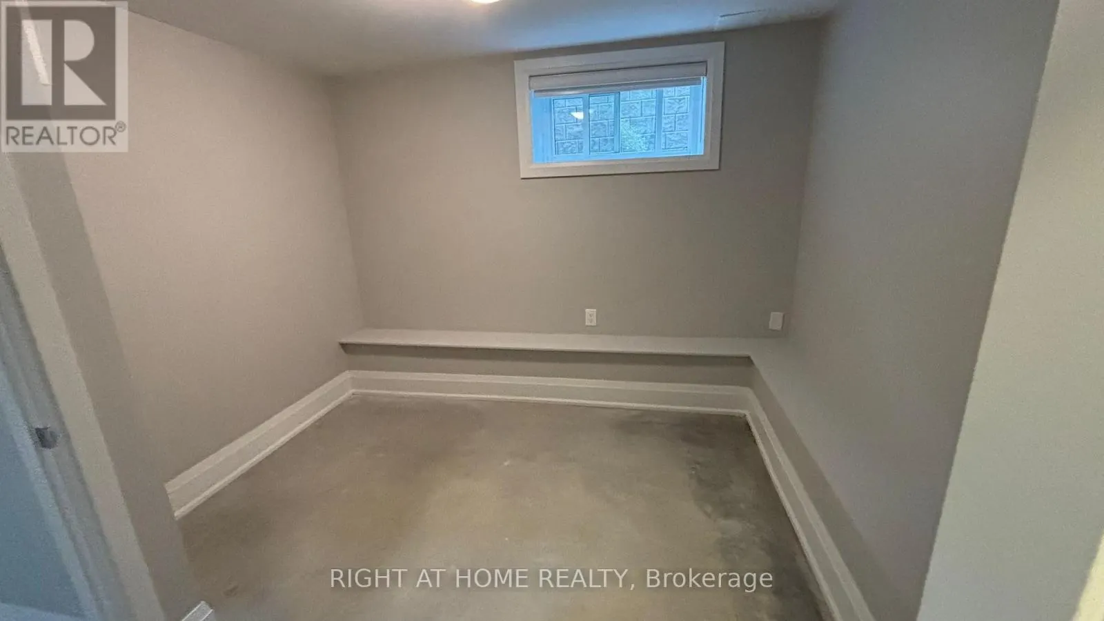 1 - 294 SOUTH KINGSWAY ROAD