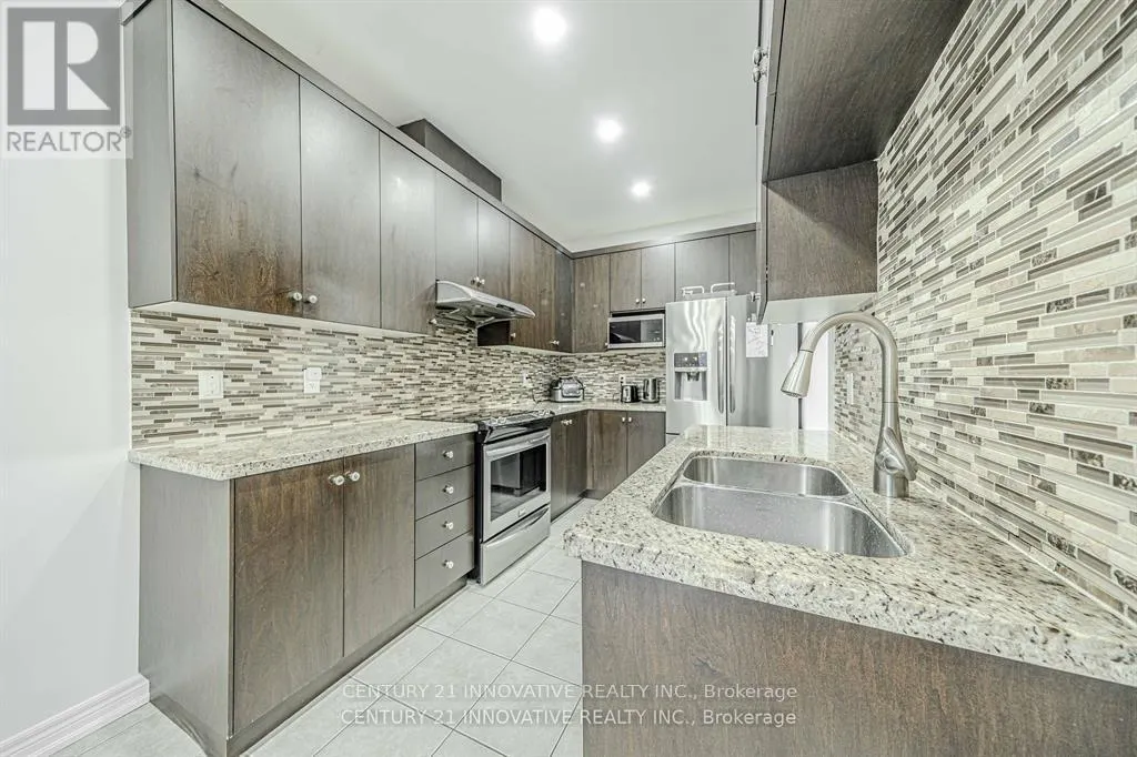 UPPER - 59 SPEEDWELL STREET W