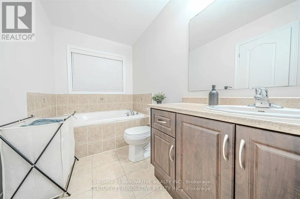 UPPER - 59 SPEEDWELL STREET W