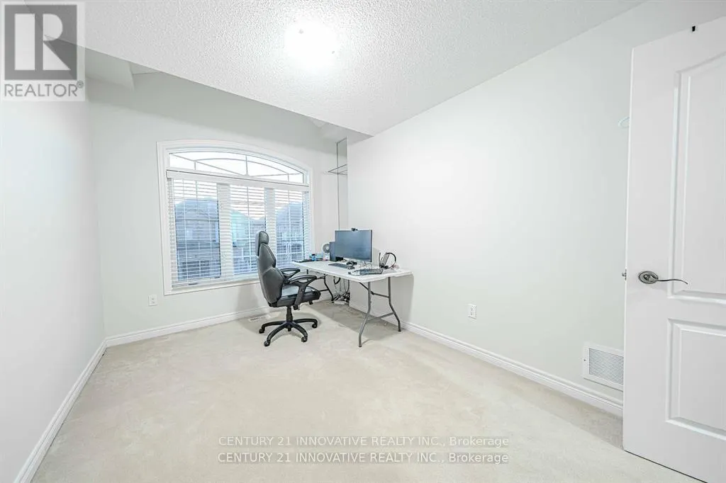 UPPER - 59 SPEEDWELL STREET W