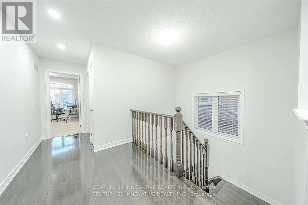 UPPER - 59 SPEEDWELL STREET W