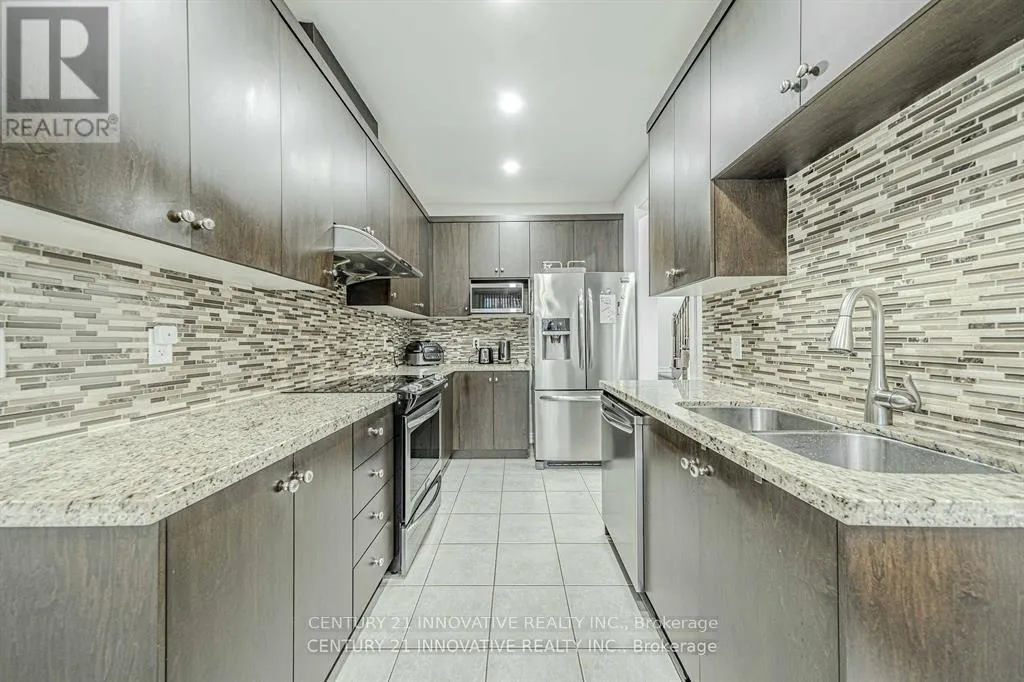 UPPER - 59 SPEEDWELL STREET W