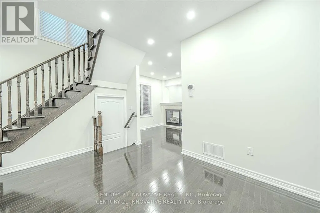 UPPER - 59 SPEEDWELL STREET W