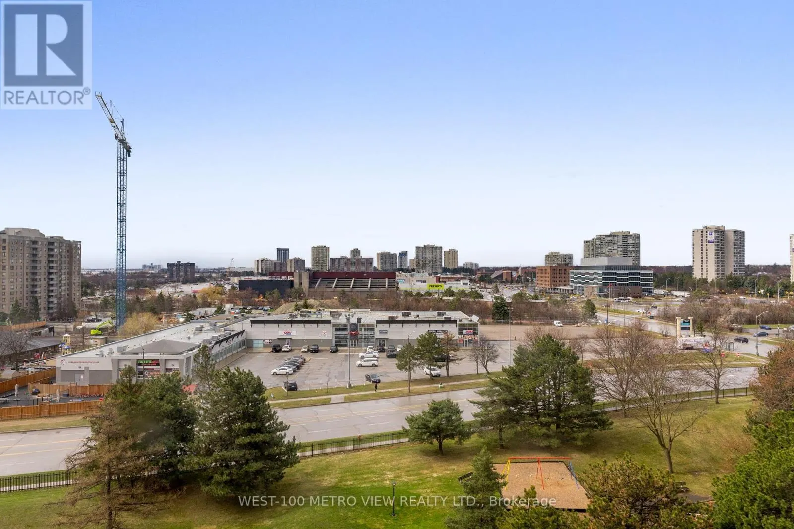 908 - 15 KENSINGTON ROAD