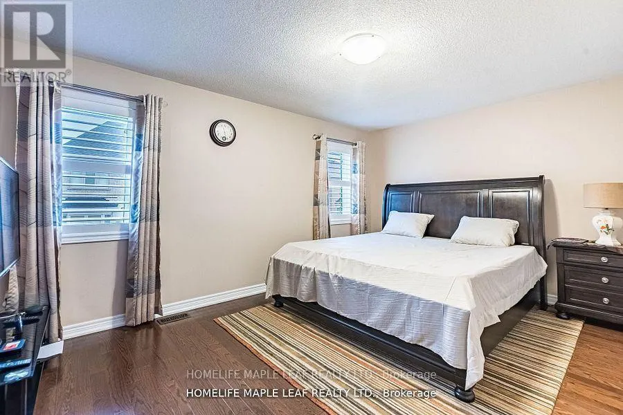 34 JOLANA CRESCENT