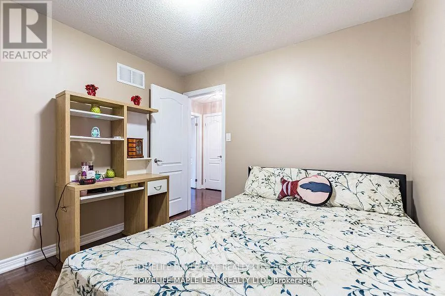 34 JOLANA CRESCENT