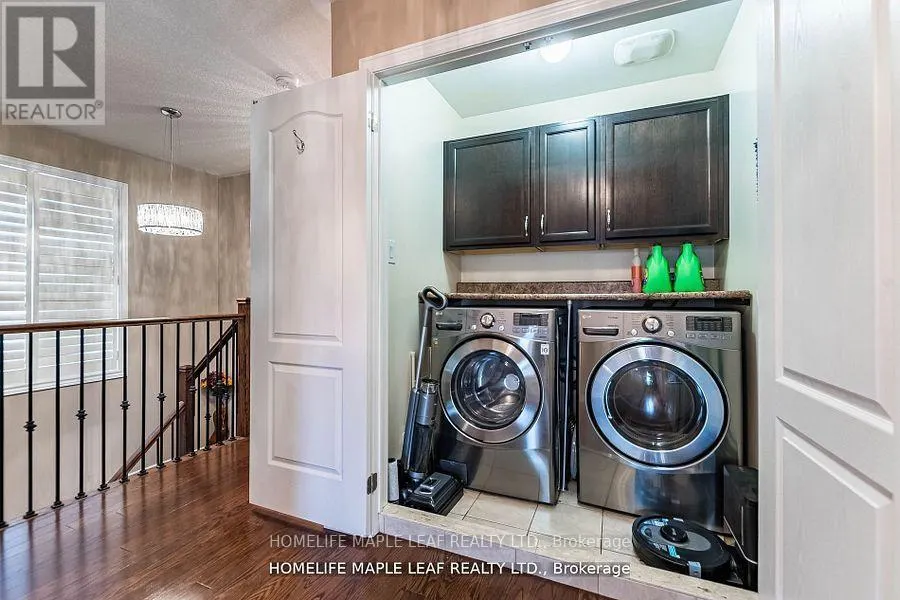 34 JOLANA CRESCENT