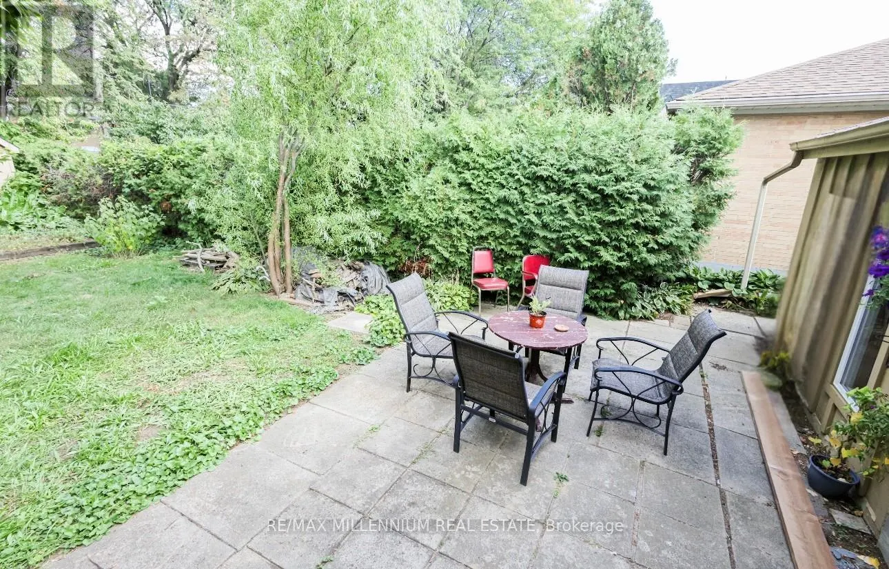 2395 EDENHURST DRIVE