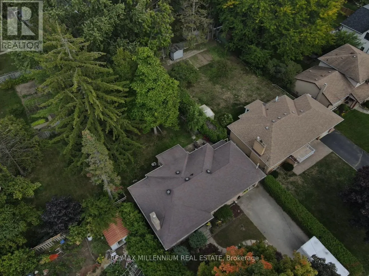 2395 EDENHURST DRIVE
