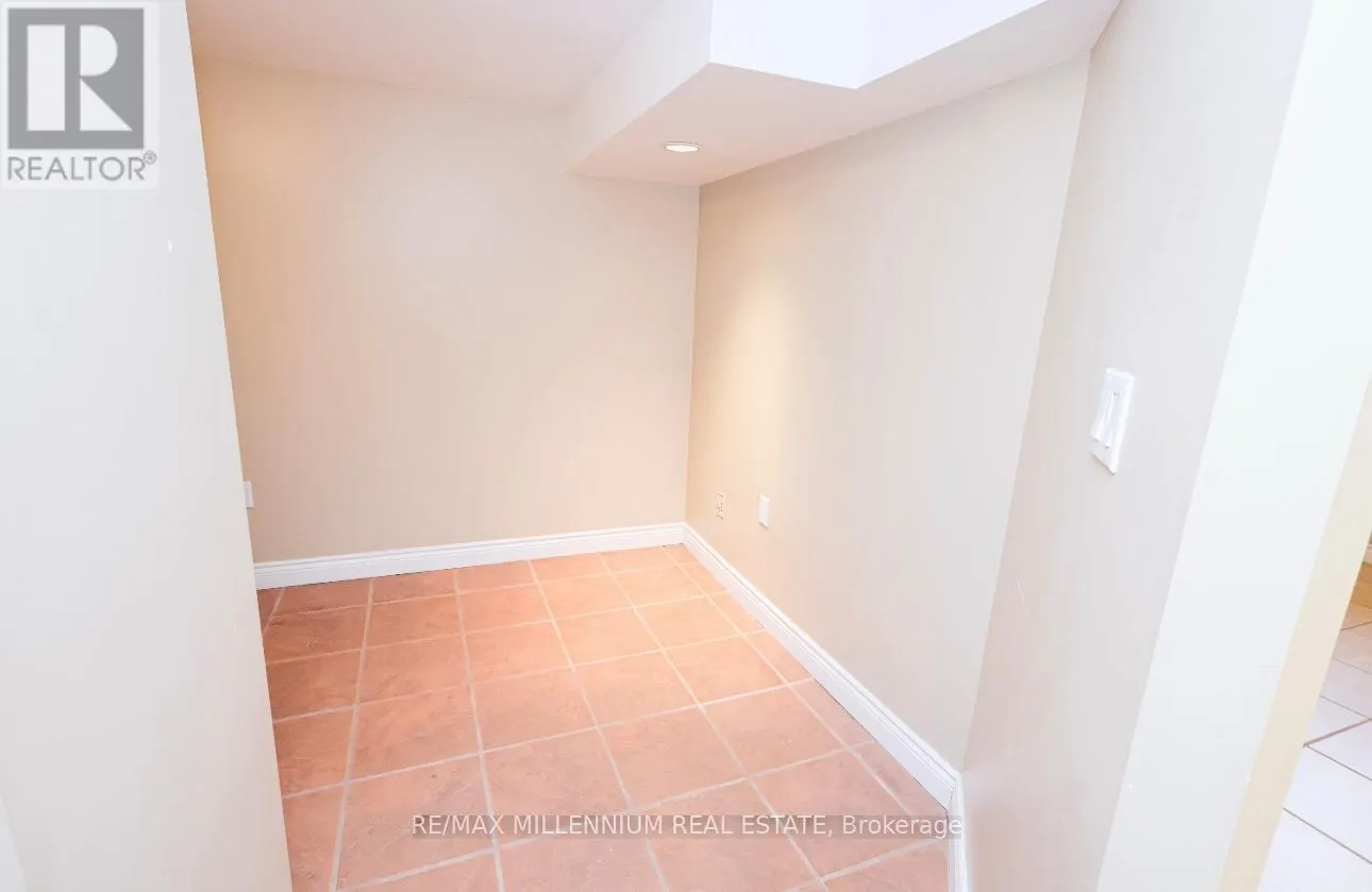 2395 EDENHURST DRIVE