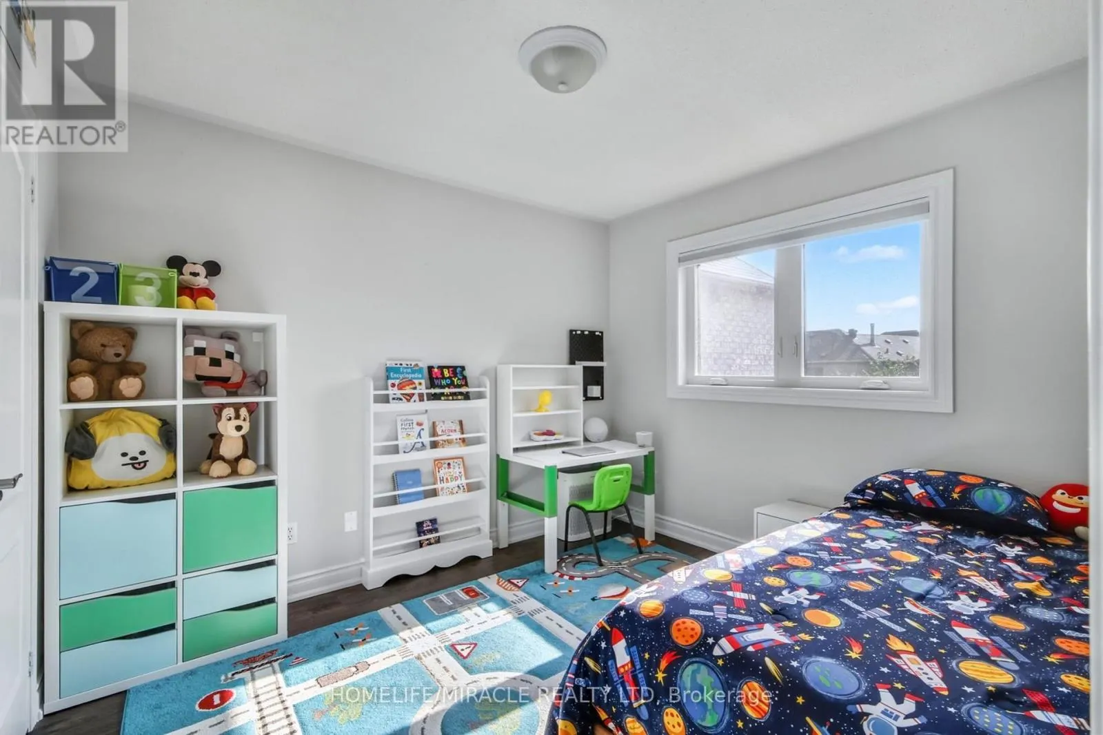 373 TURNBERRY CRESCENT