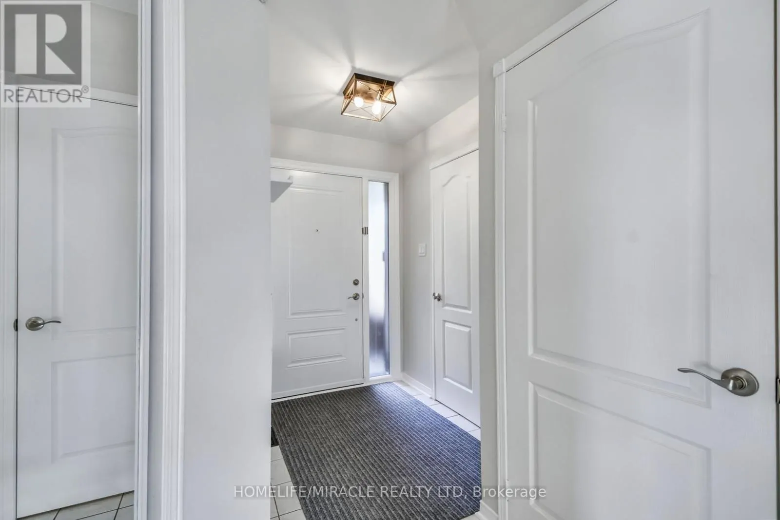 373 TURNBERRY CRESCENT