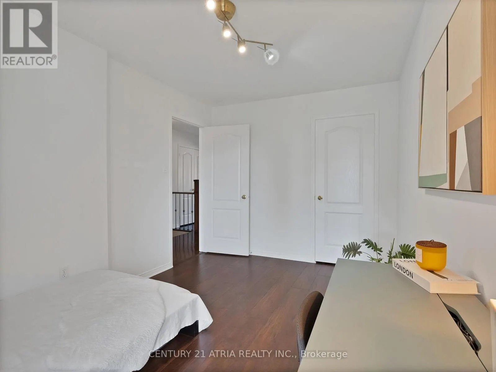 459 STONETREE COURT