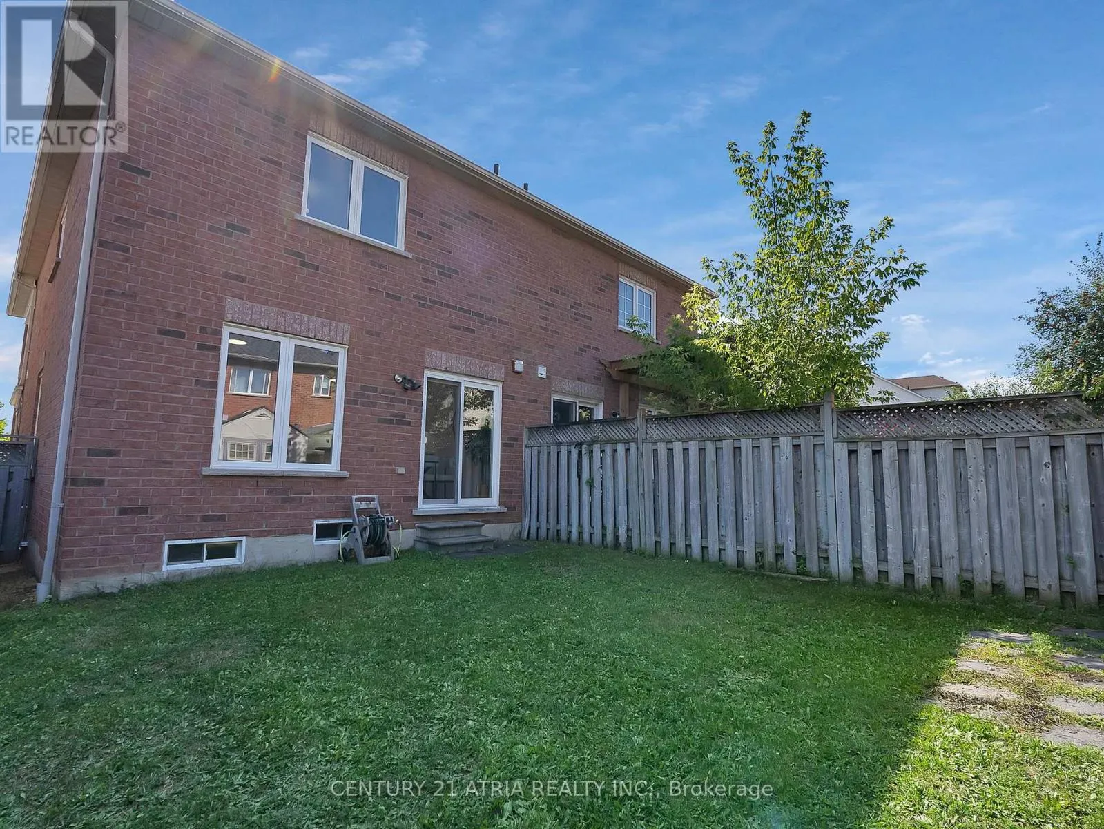 459 STONETREE COURT