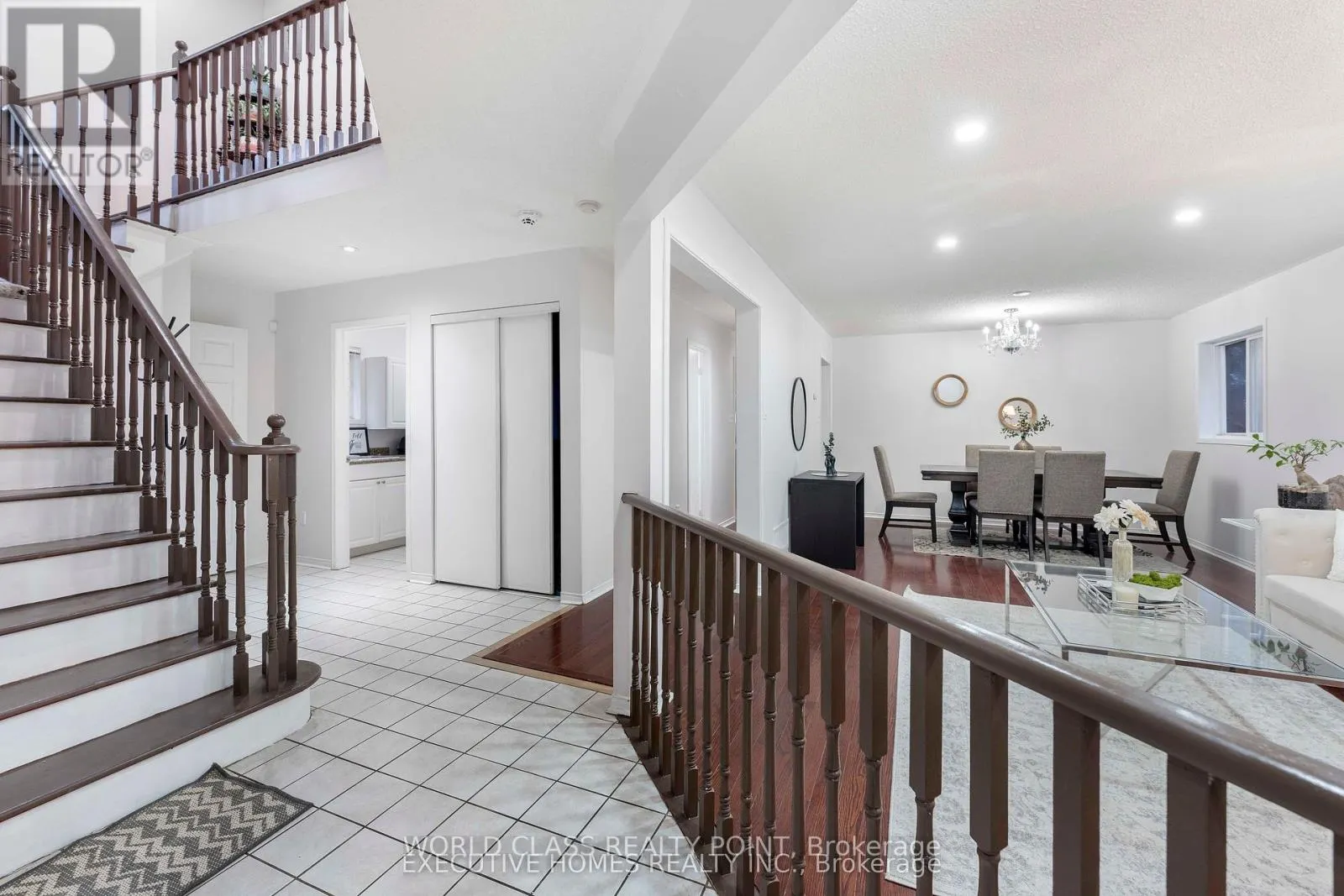 44 PEBBLESTONE CIRCLE