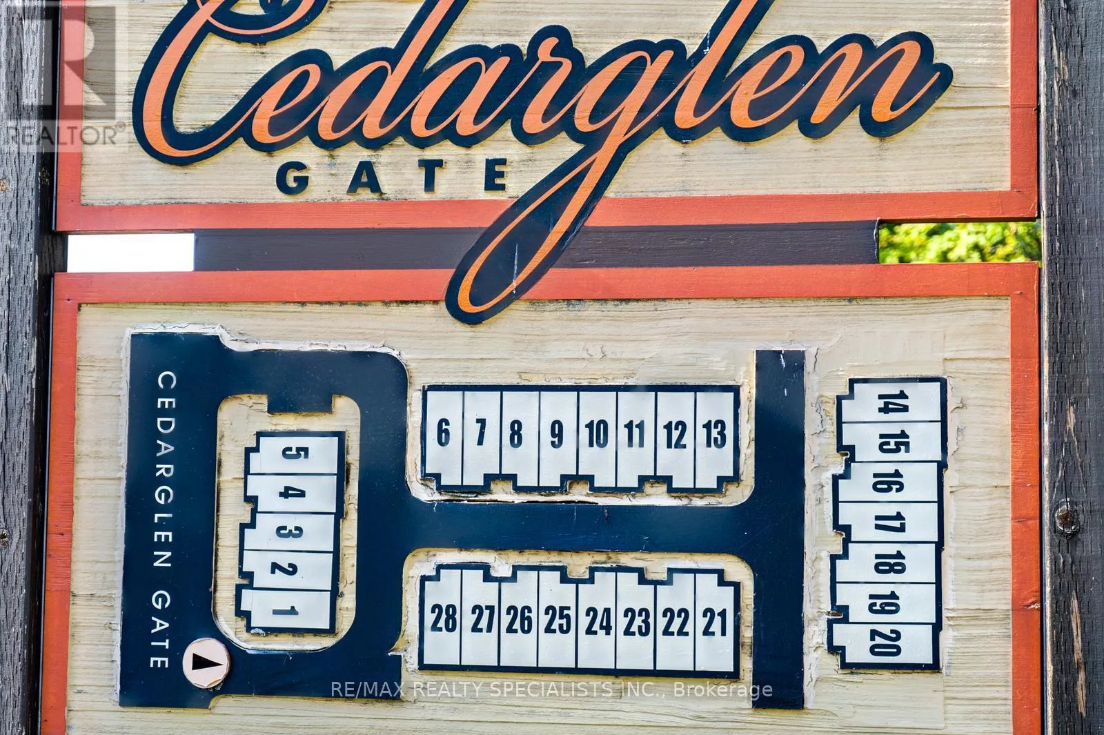 28 - 1039 CEDARGLEN GATE
