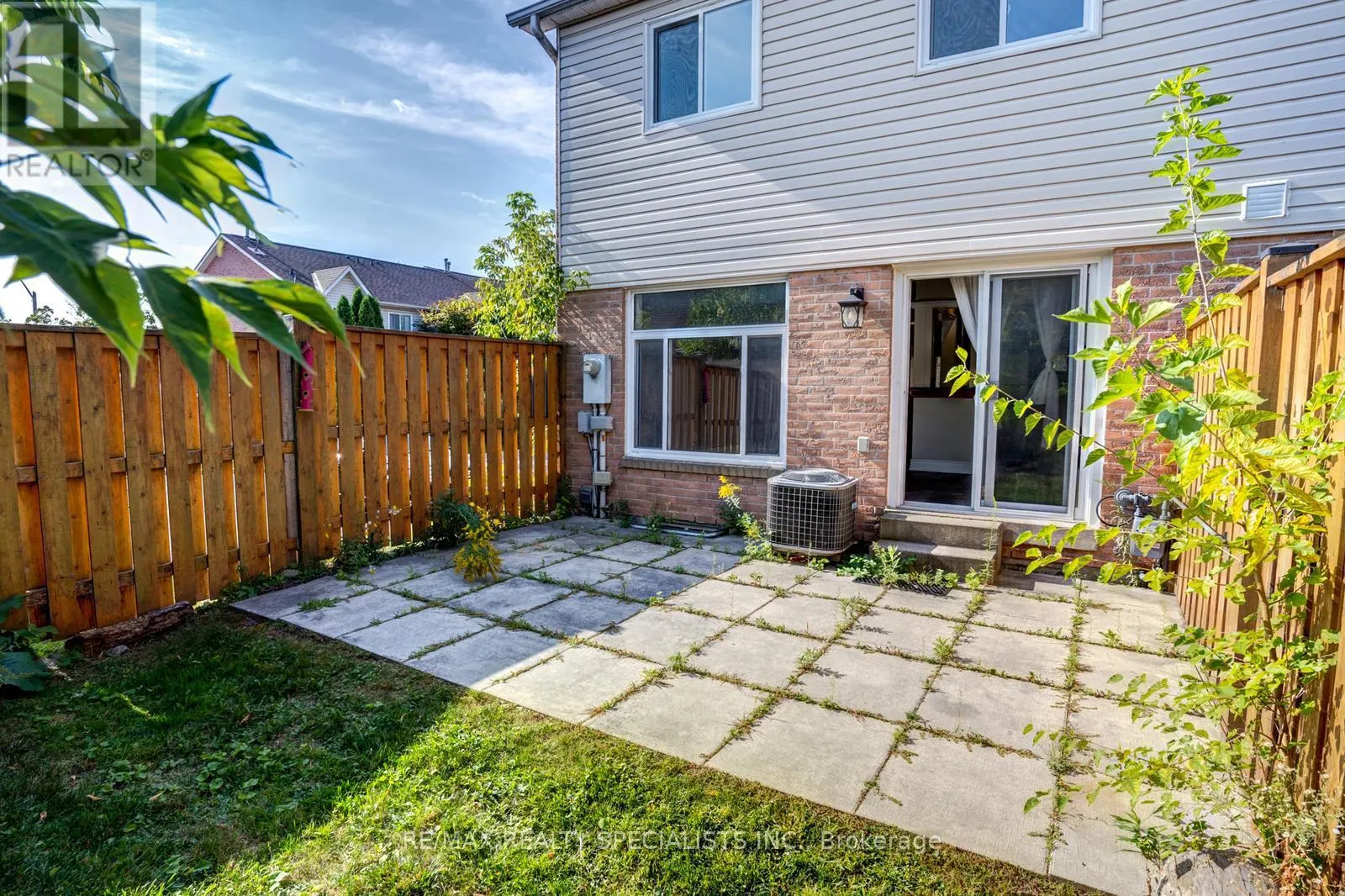 28 - 1039 CEDARGLEN GATE