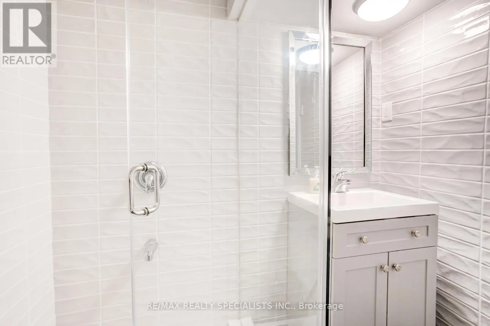 28 - 1039 CEDARGLEN GATE