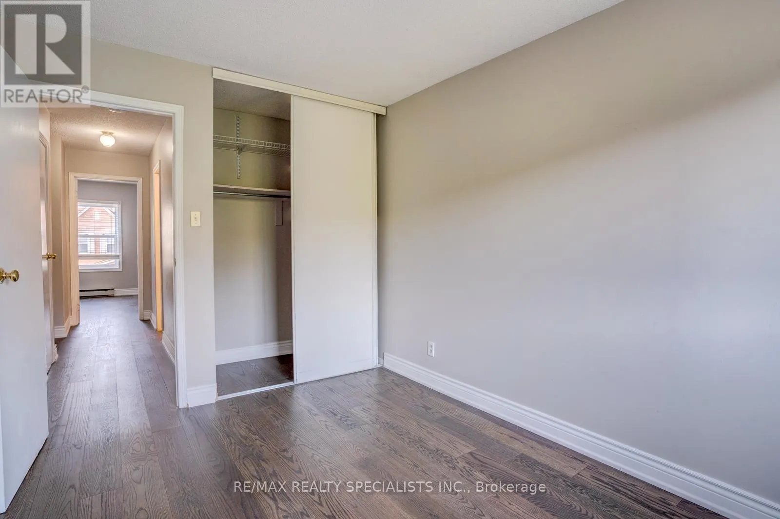 28 - 1039 CEDARGLEN GATE