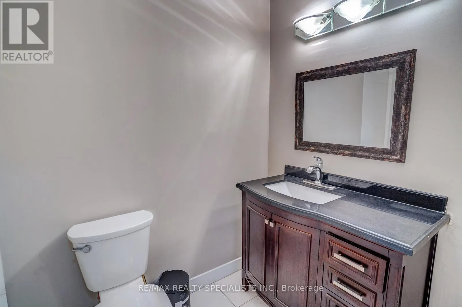 28 - 1039 CEDARGLEN GATE