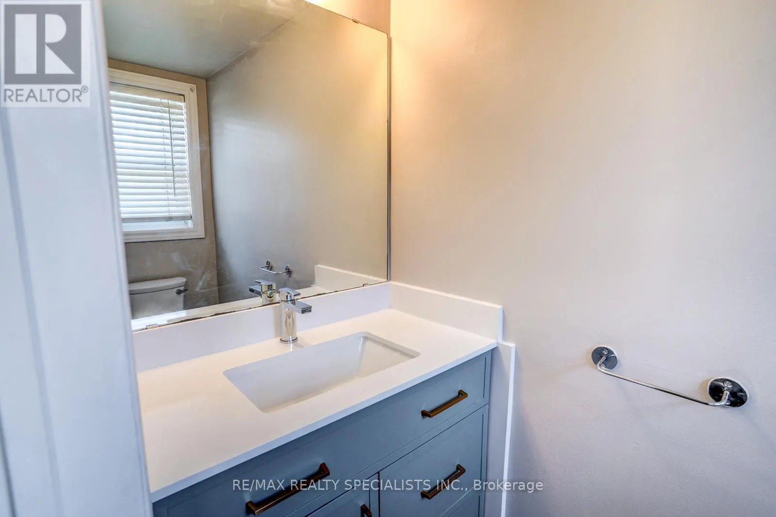 28 - 1039 CEDARGLEN GATE
