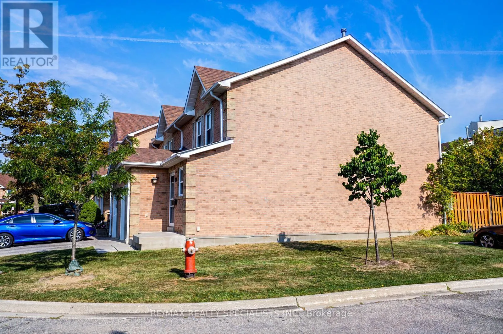 28 - 1039 CEDARGLEN GATE