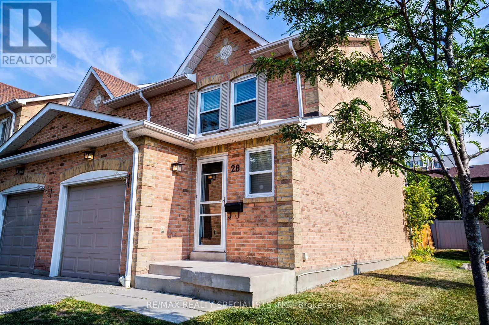 28 - 1039 CEDARGLEN GATE
