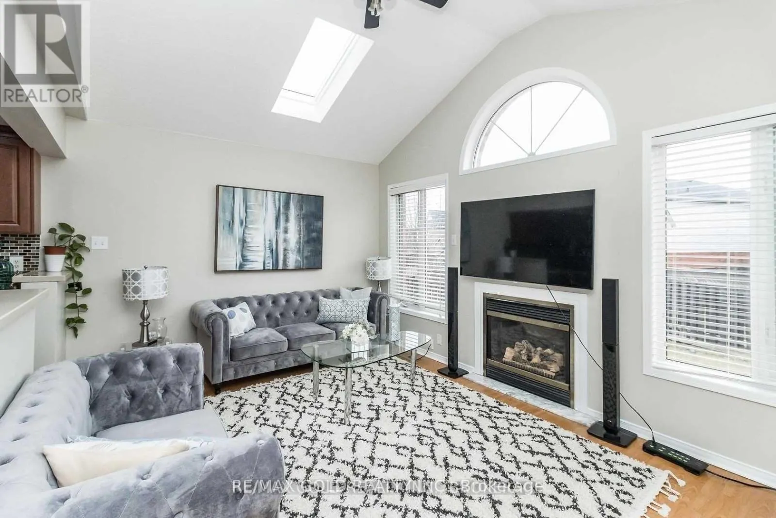 136 BUNCHBERRY WAY