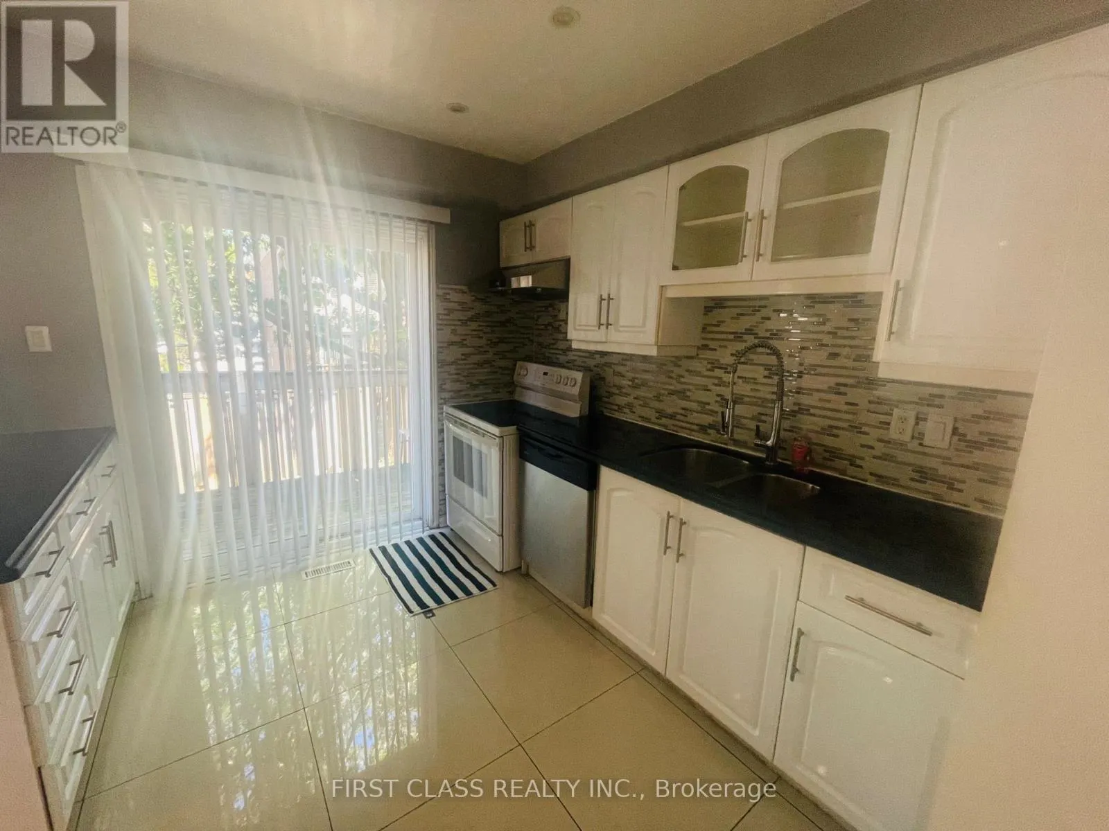 51 - 830 STAINTON DRIVE