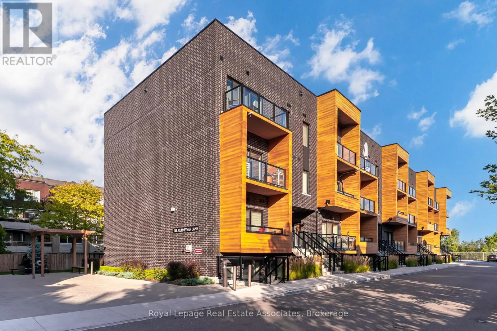 230 - 1145 JOURNEYMAN LANE