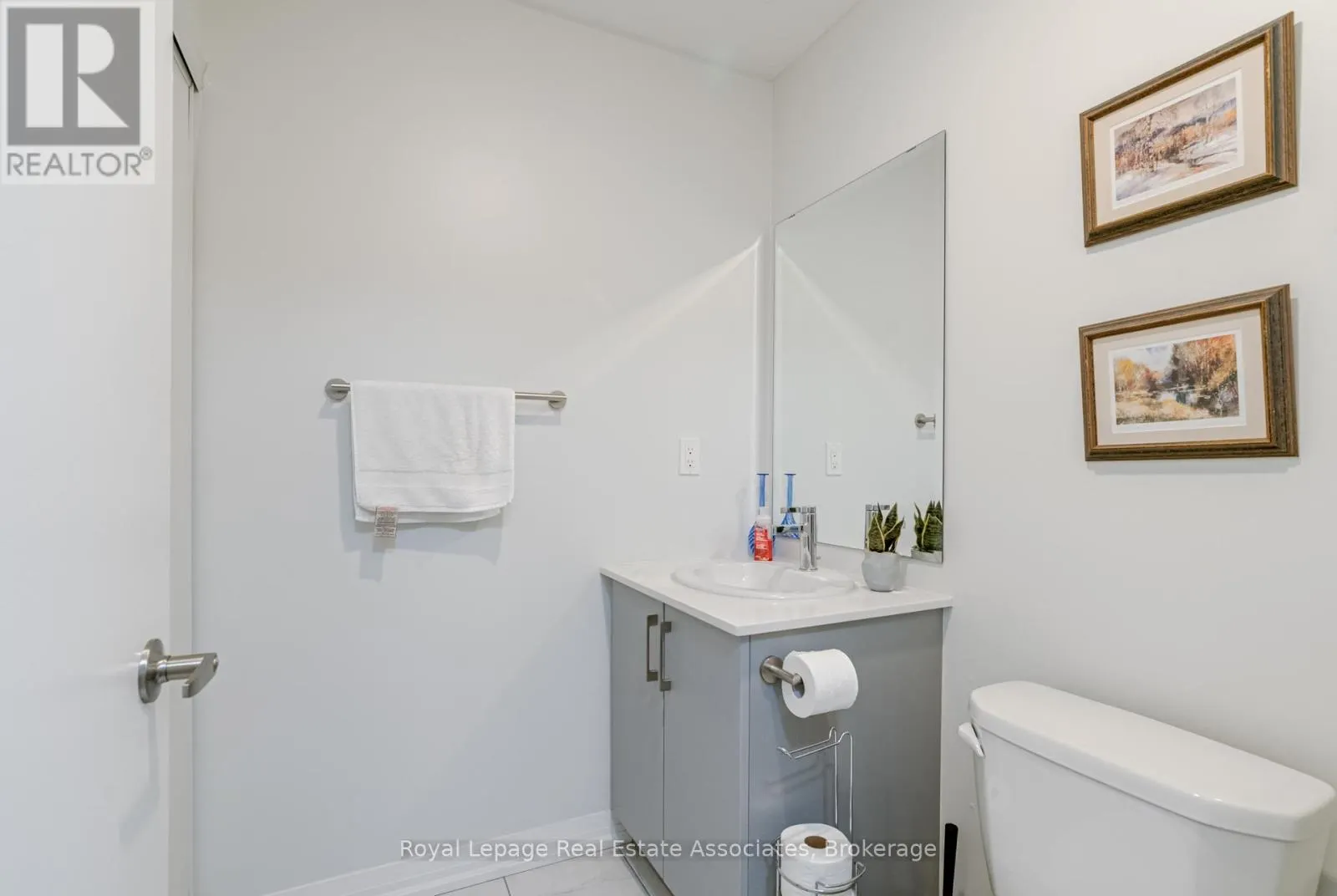 230 - 1145 JOURNEYMAN LANE