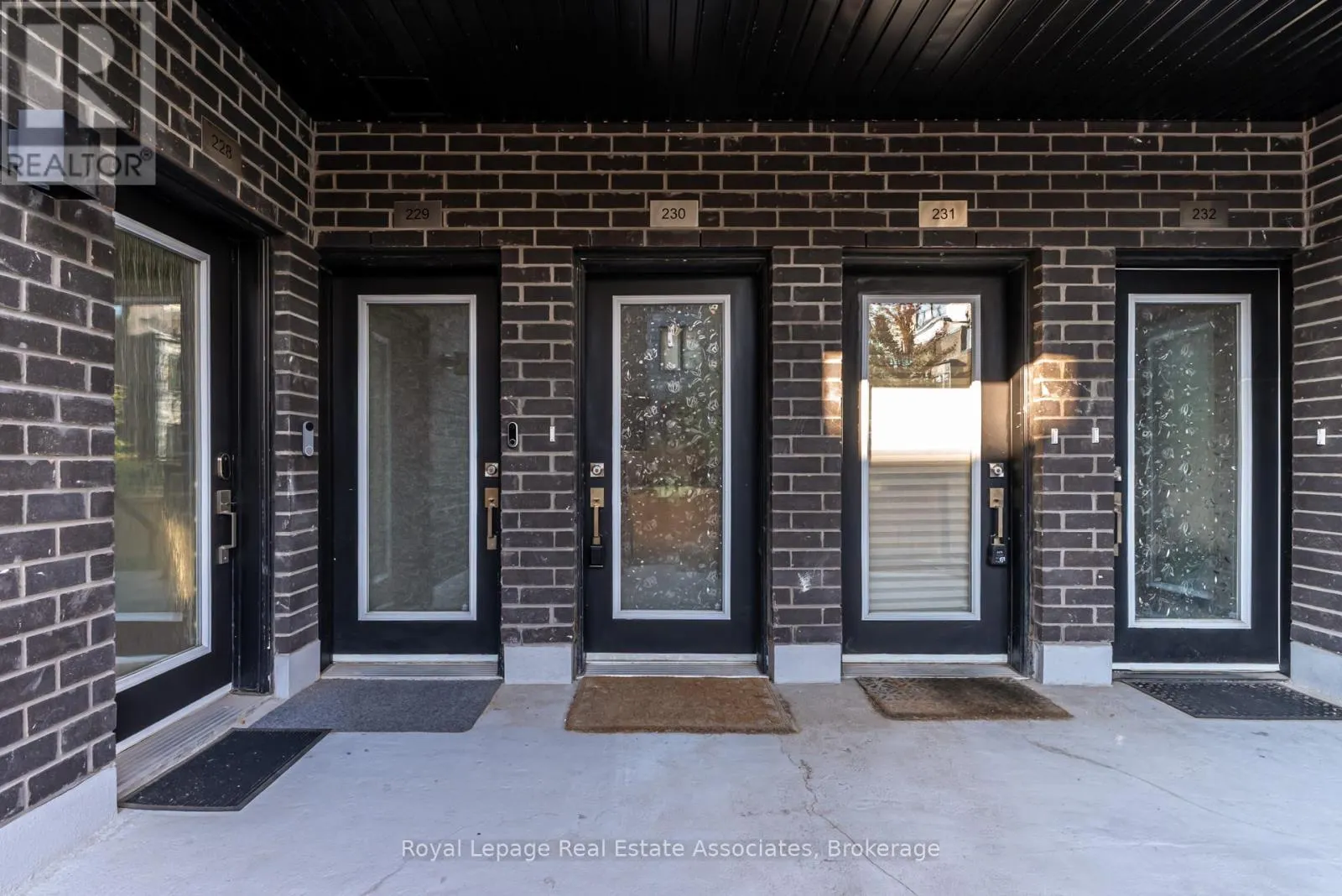 230 - 1145 JOURNEYMAN LANE