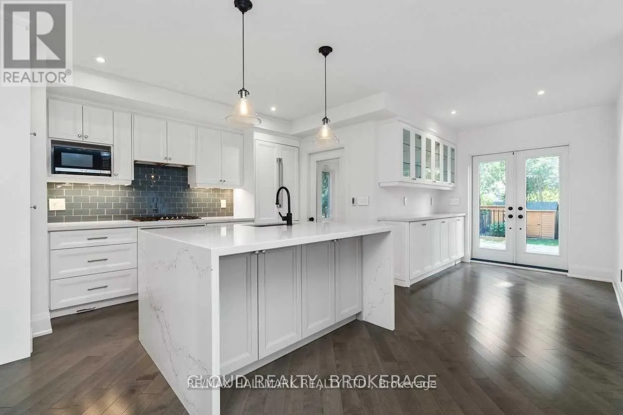 26 TRAYMORE CRESCENT