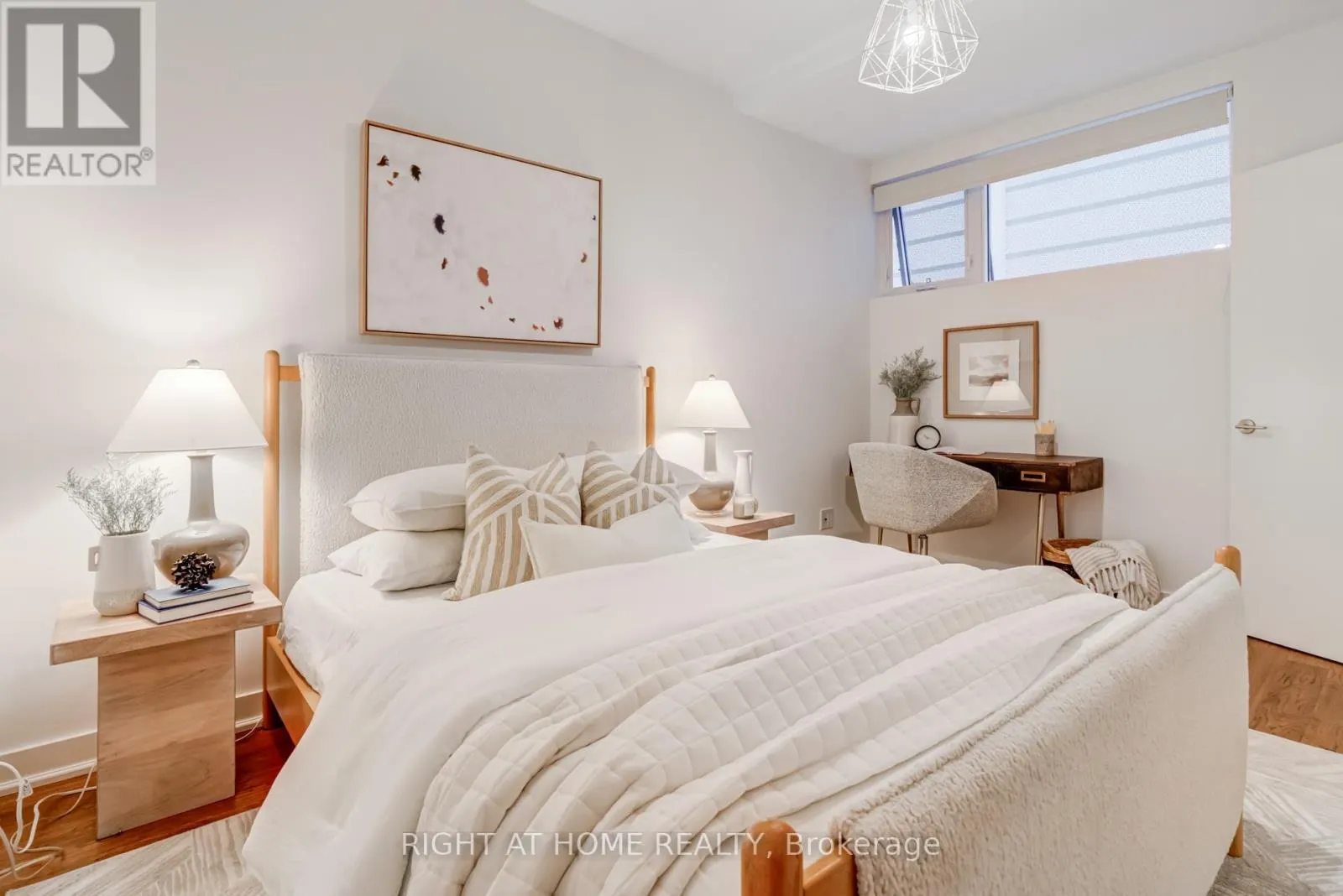 307 - 25 RITCHIE AVENUE S