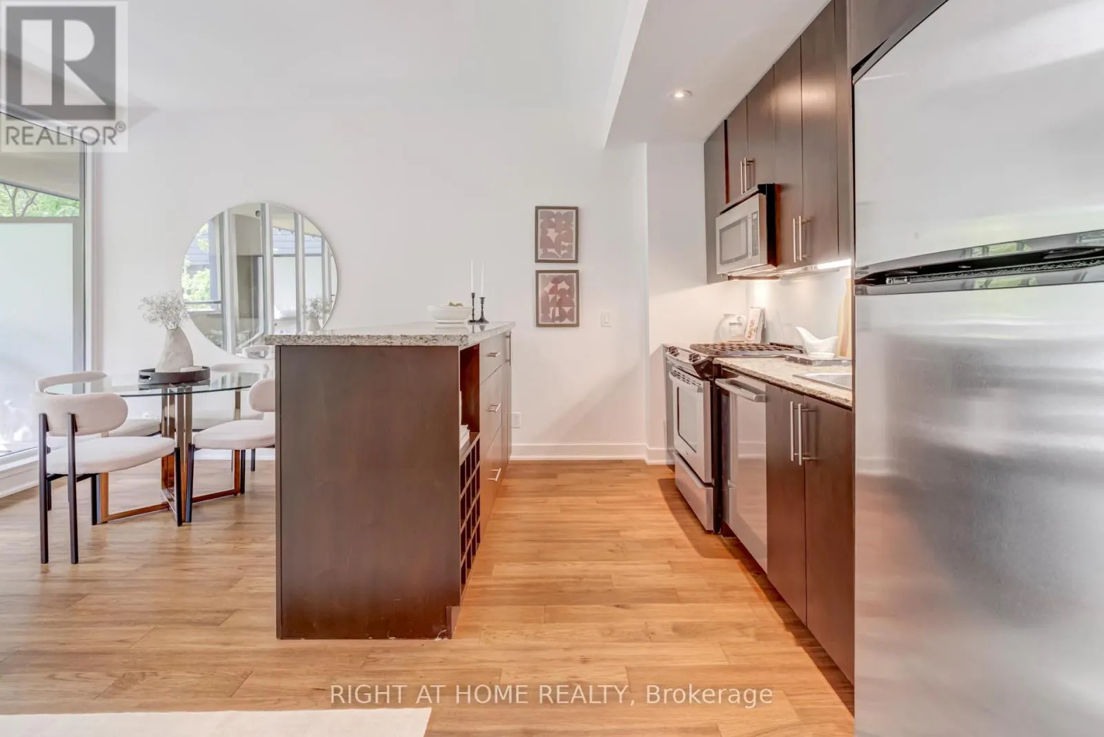 307 - 25 RITCHIE AVENUE S