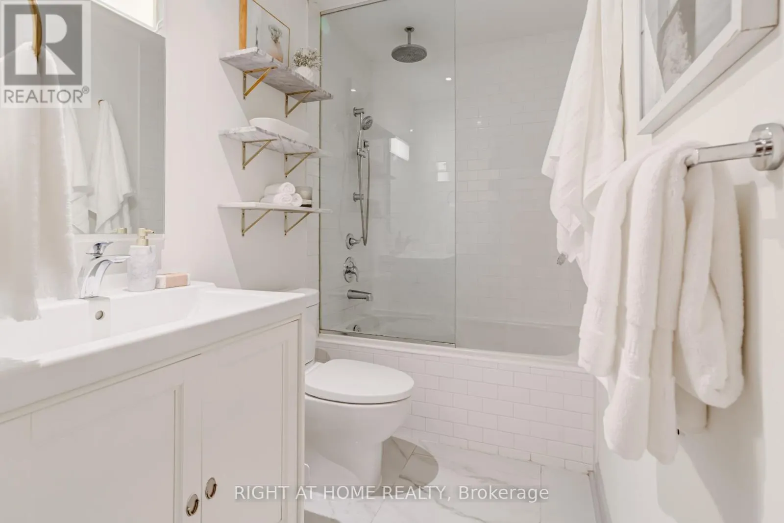 307 - 25 RITCHIE AVENUE S