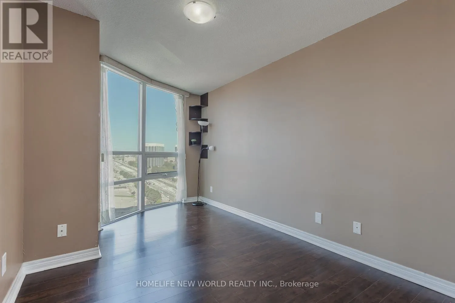 2108 - 208 ENFIELD PLACE