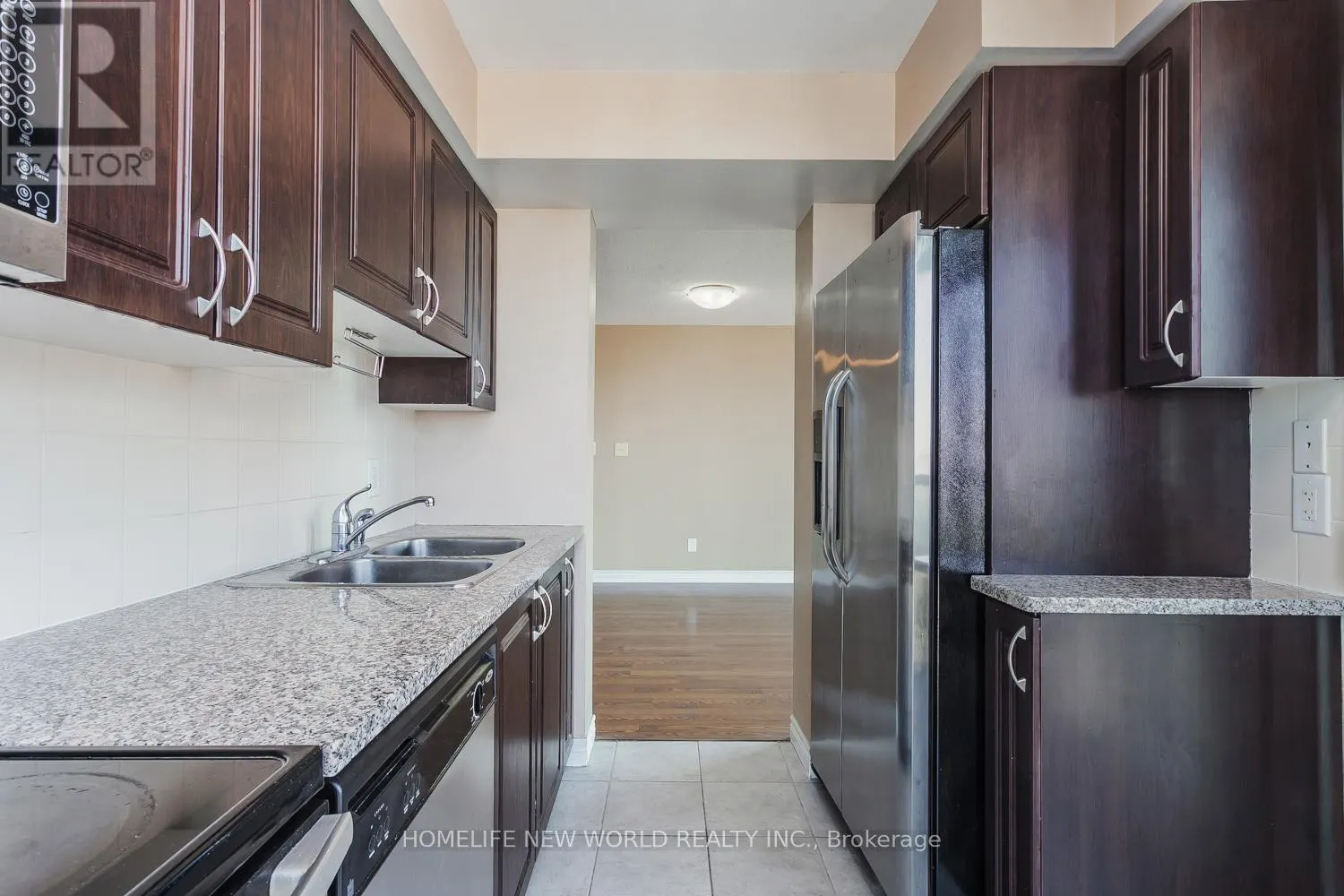 2108 - 208 ENFIELD PLACE