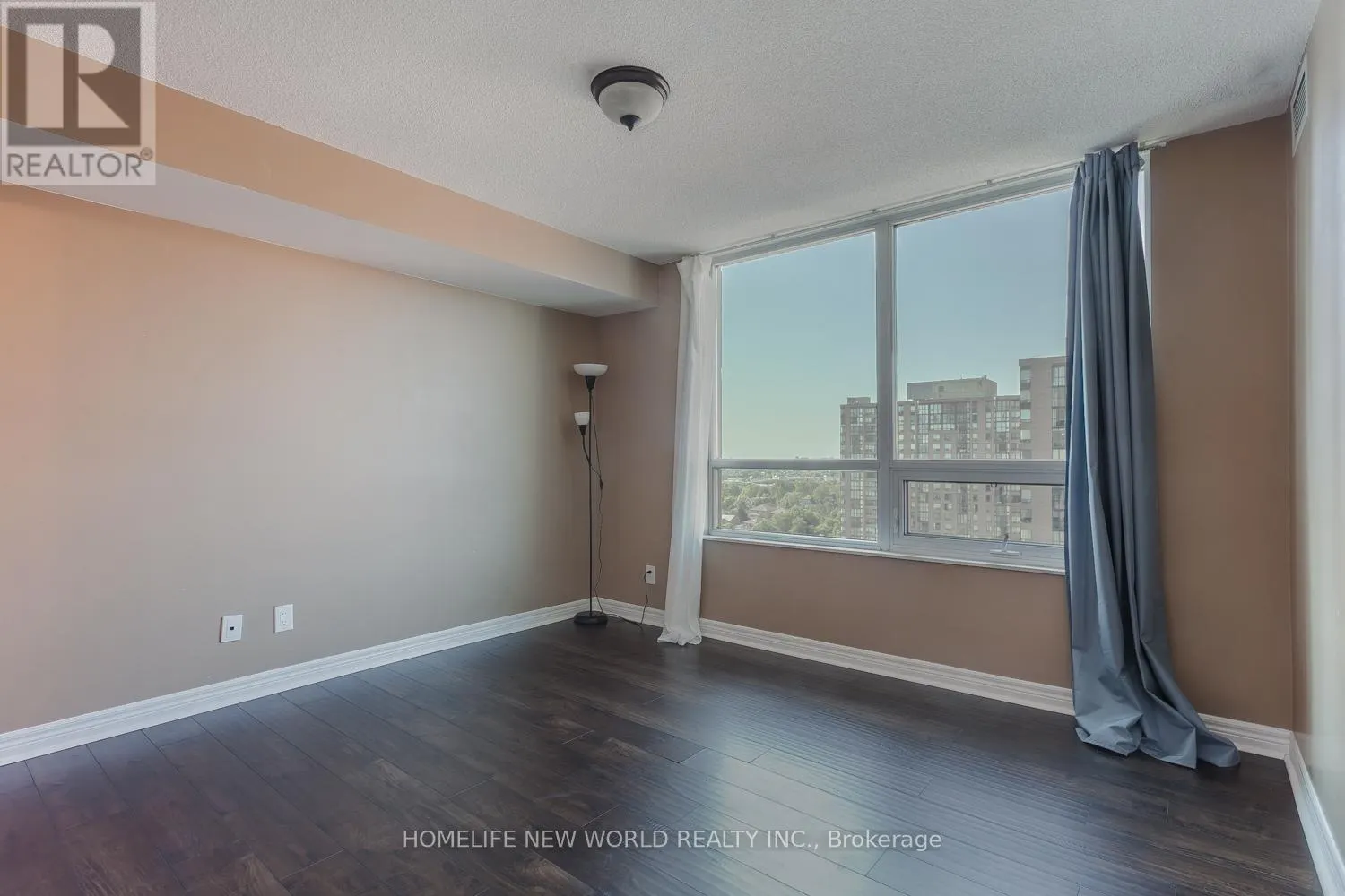 2108 - 208 ENFIELD PLACE