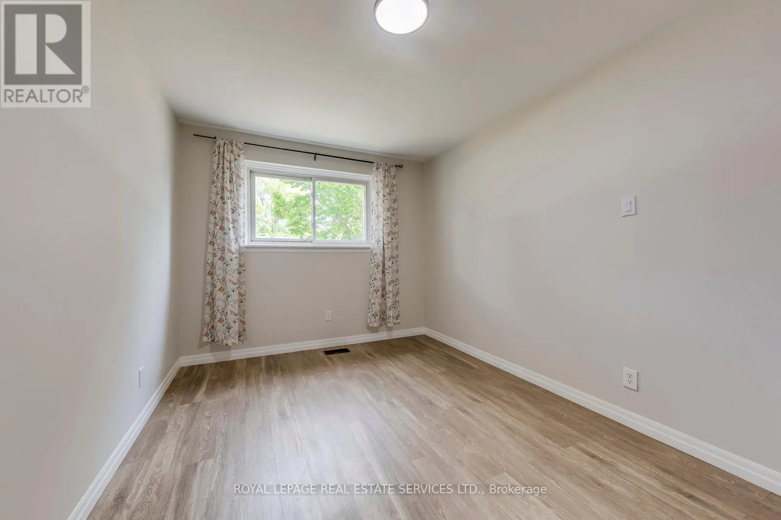1311 ELGIN CRESCENT