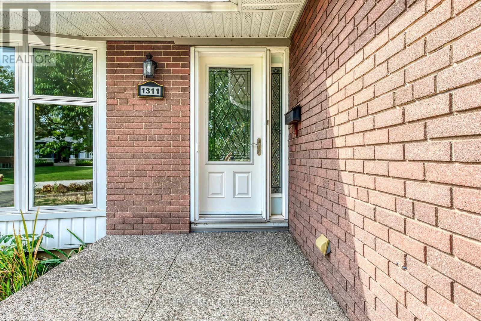 1311 ELGIN CRESCENT