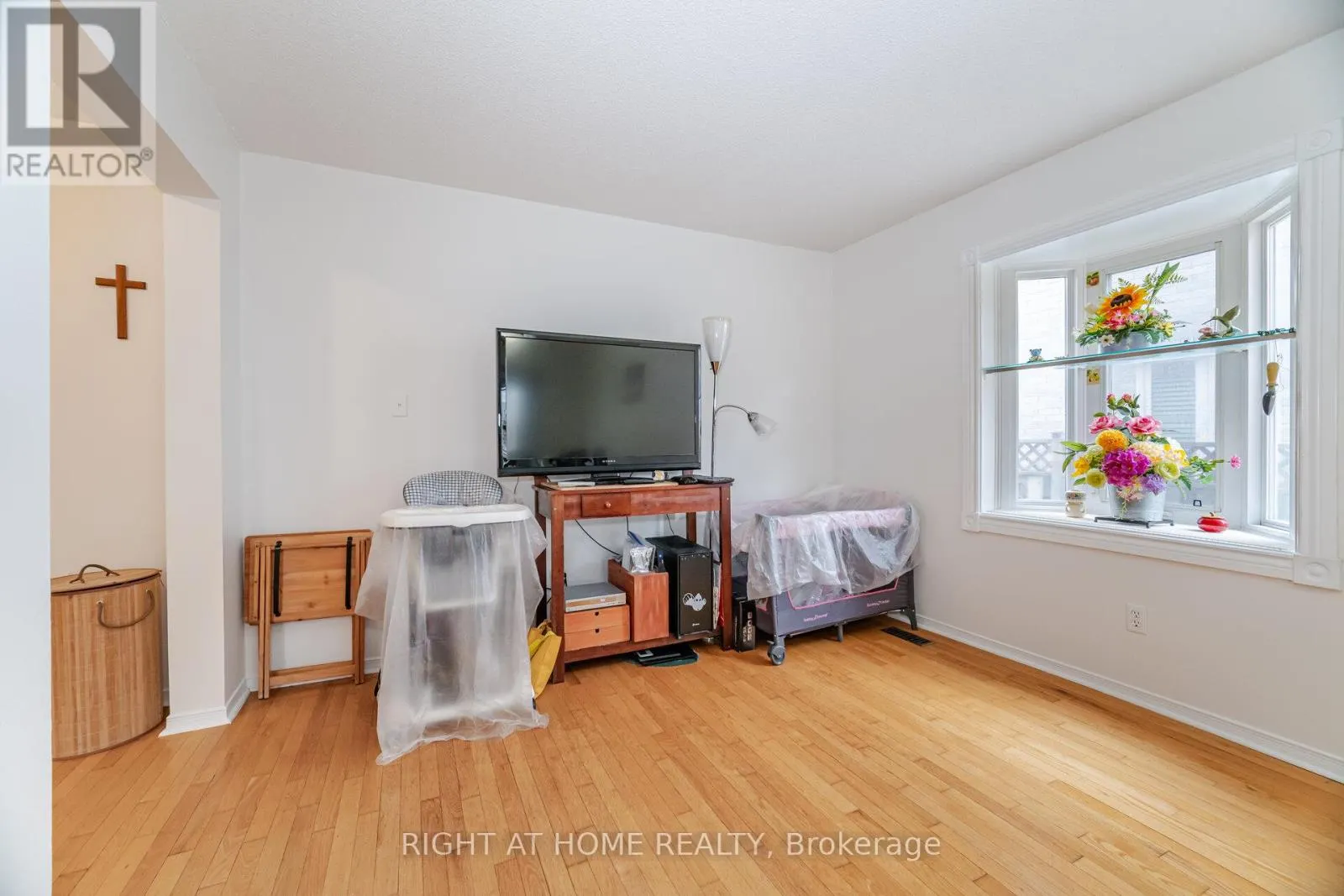 5253 PALOMAR CRESCENT