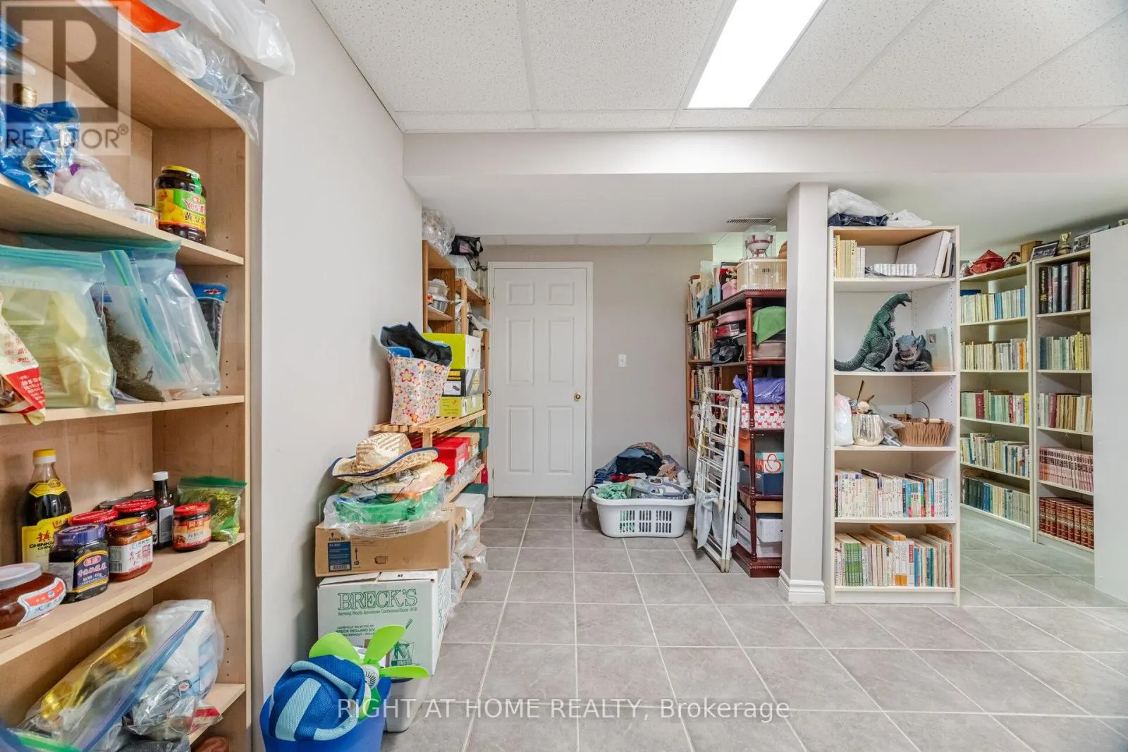 5253 PALOMAR CRESCENT
