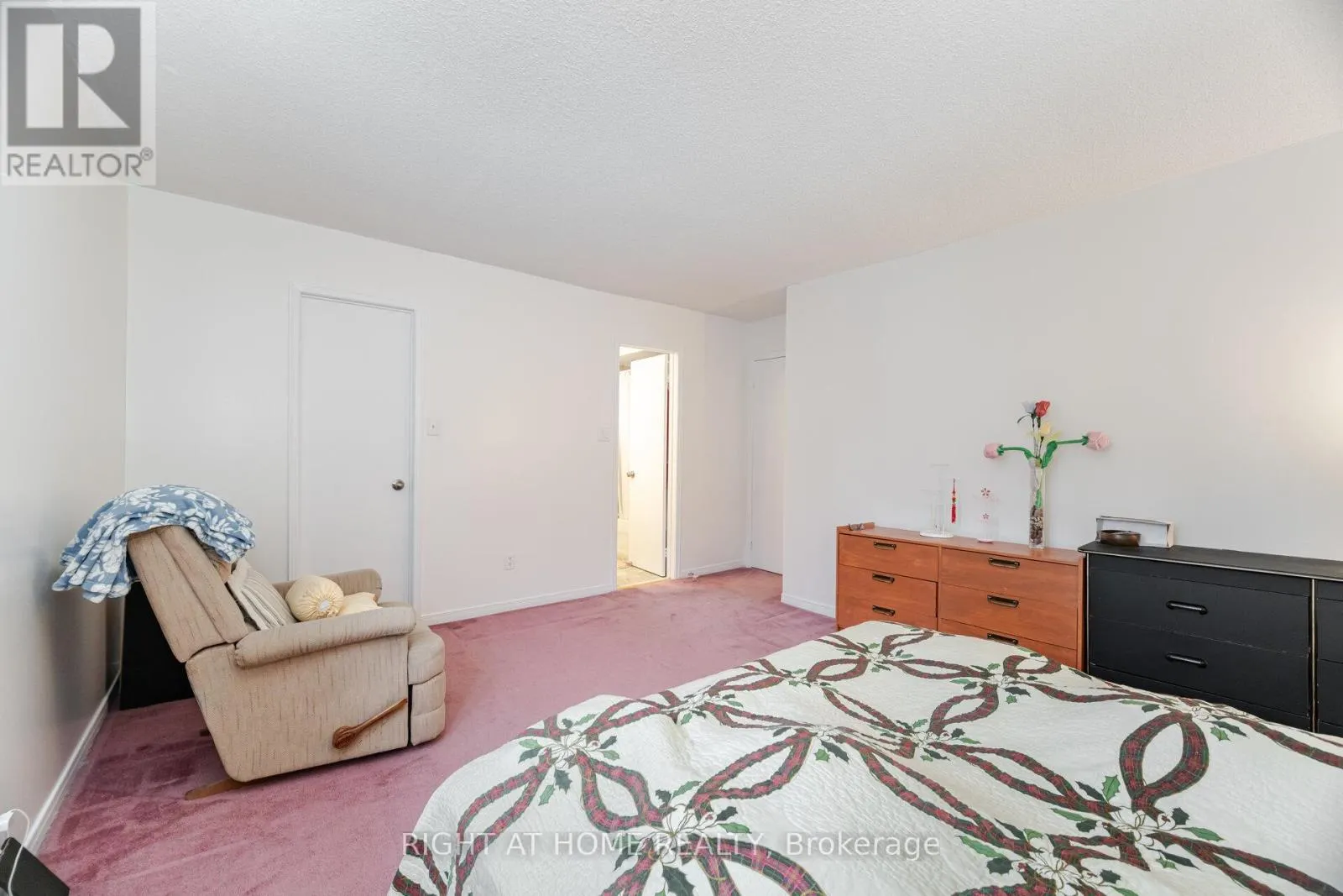 5253 PALOMAR CRESCENT