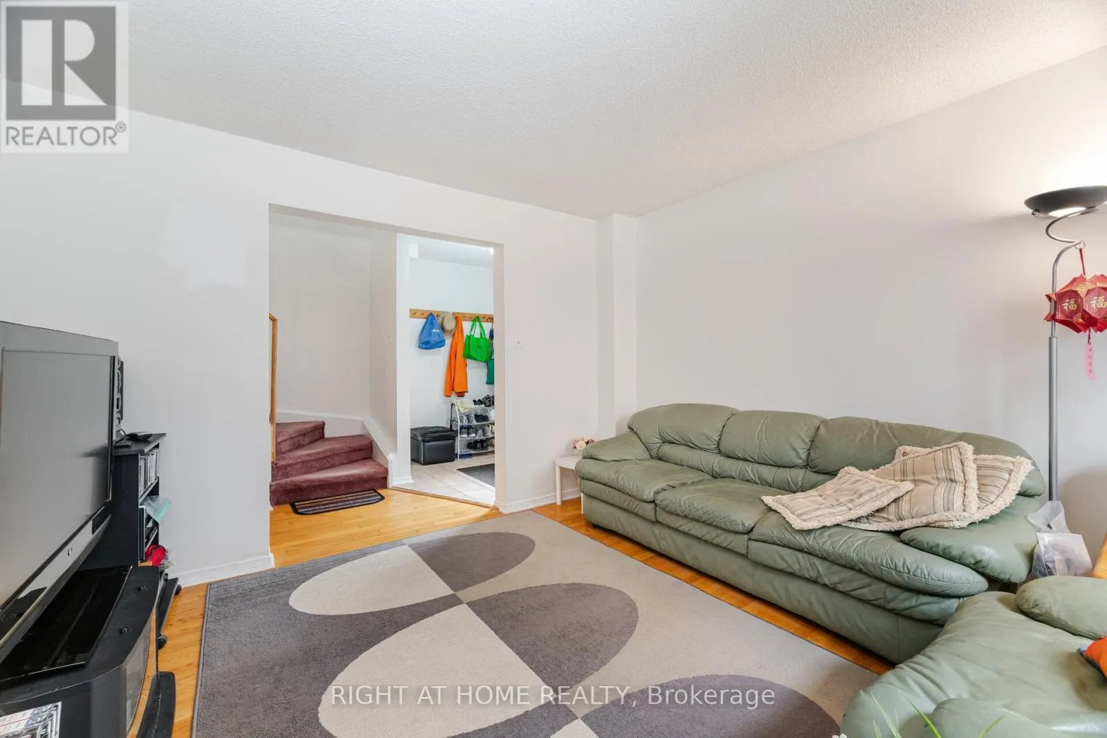5253 PALOMAR CRESCENT